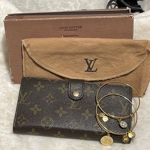 Vintage LV wallet,